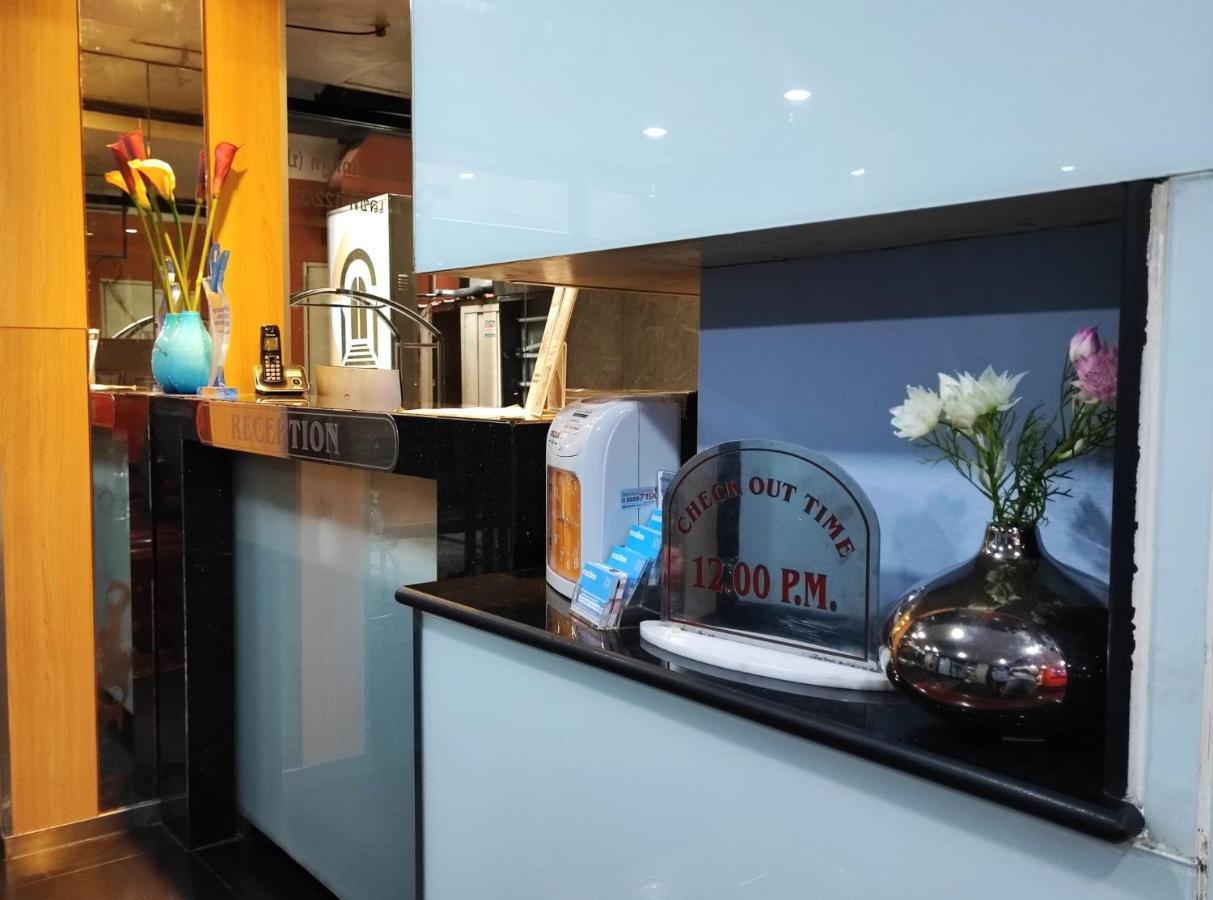 होटल Cozi Hotel, 3*