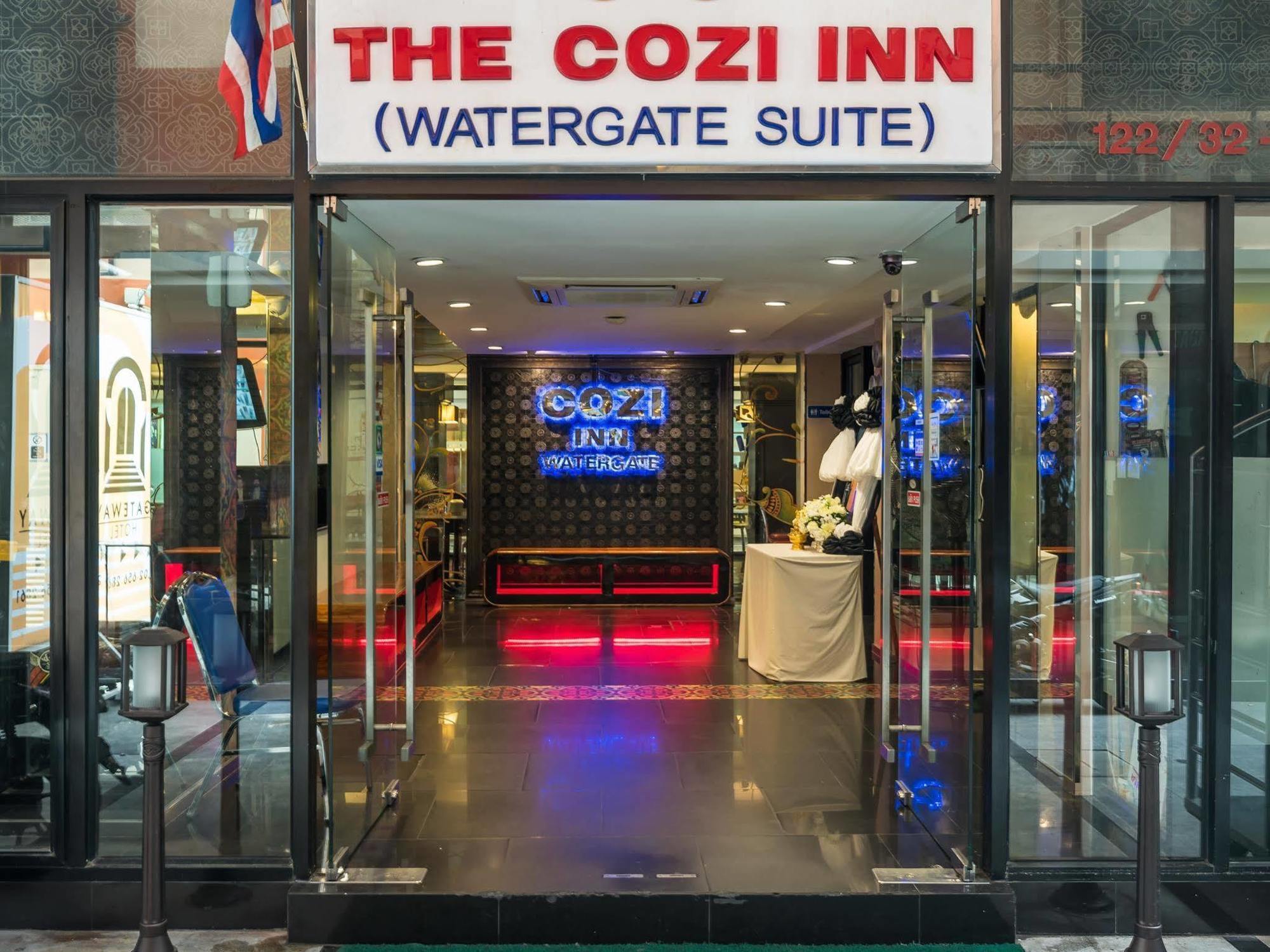 होटल Cozi Hotel,