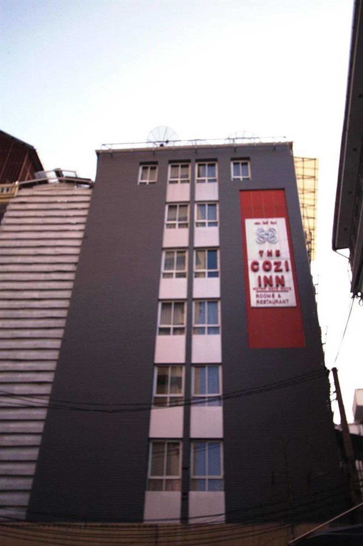 होटल Cozi Hotel, 3*