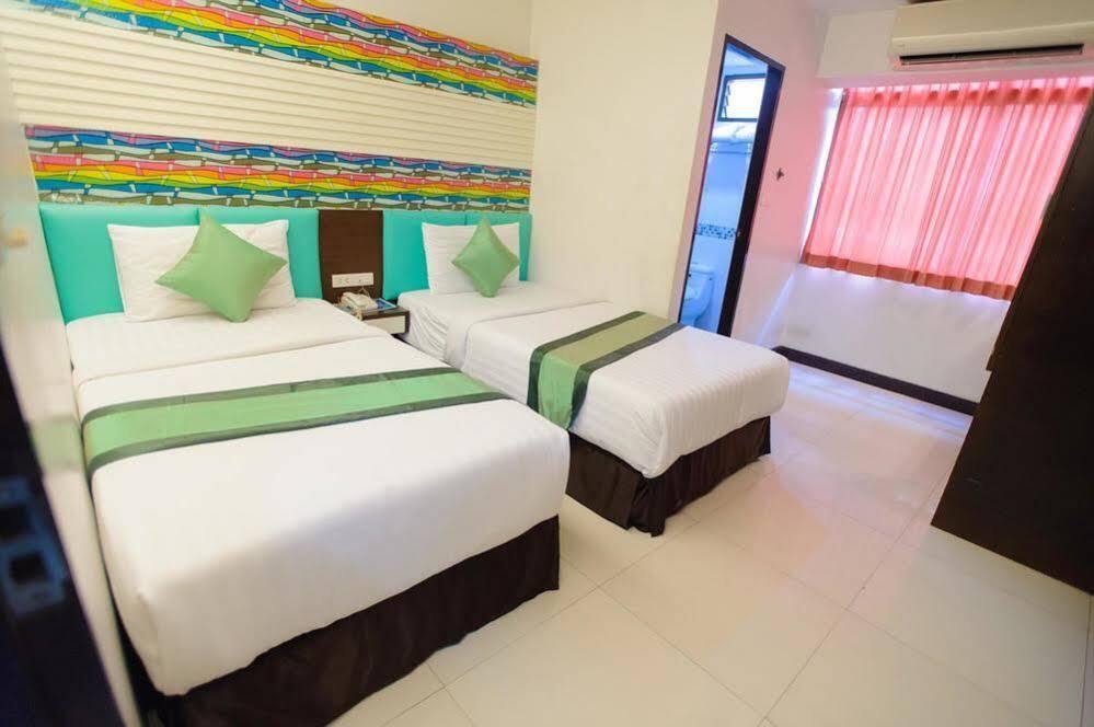 Cozi Hotel, होटल